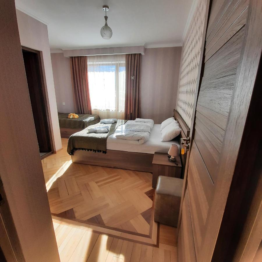 Gio-Nika Hotel Kazbegi Bagian luar foto