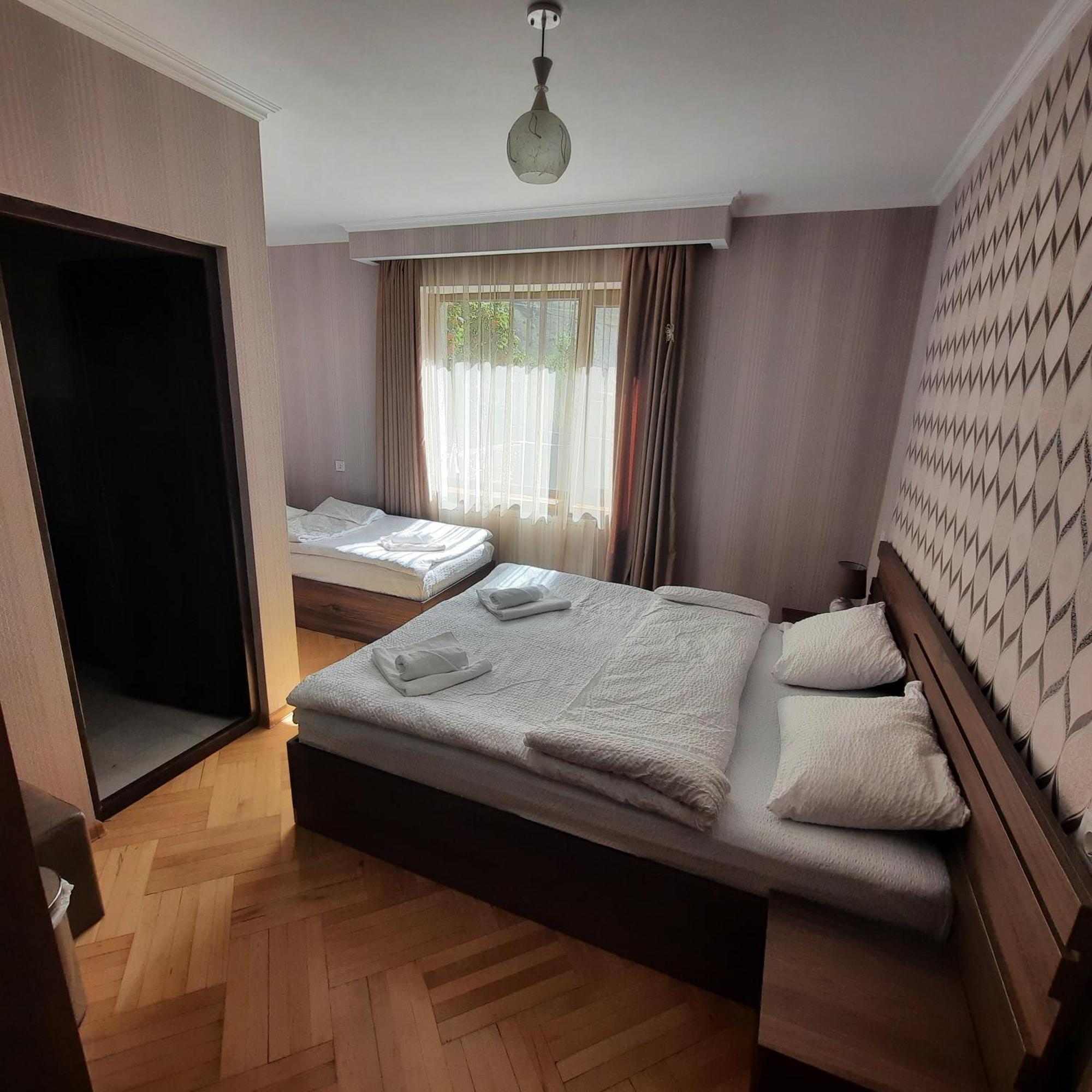 Gio-Nika Hotel Kazbegi Ruang foto